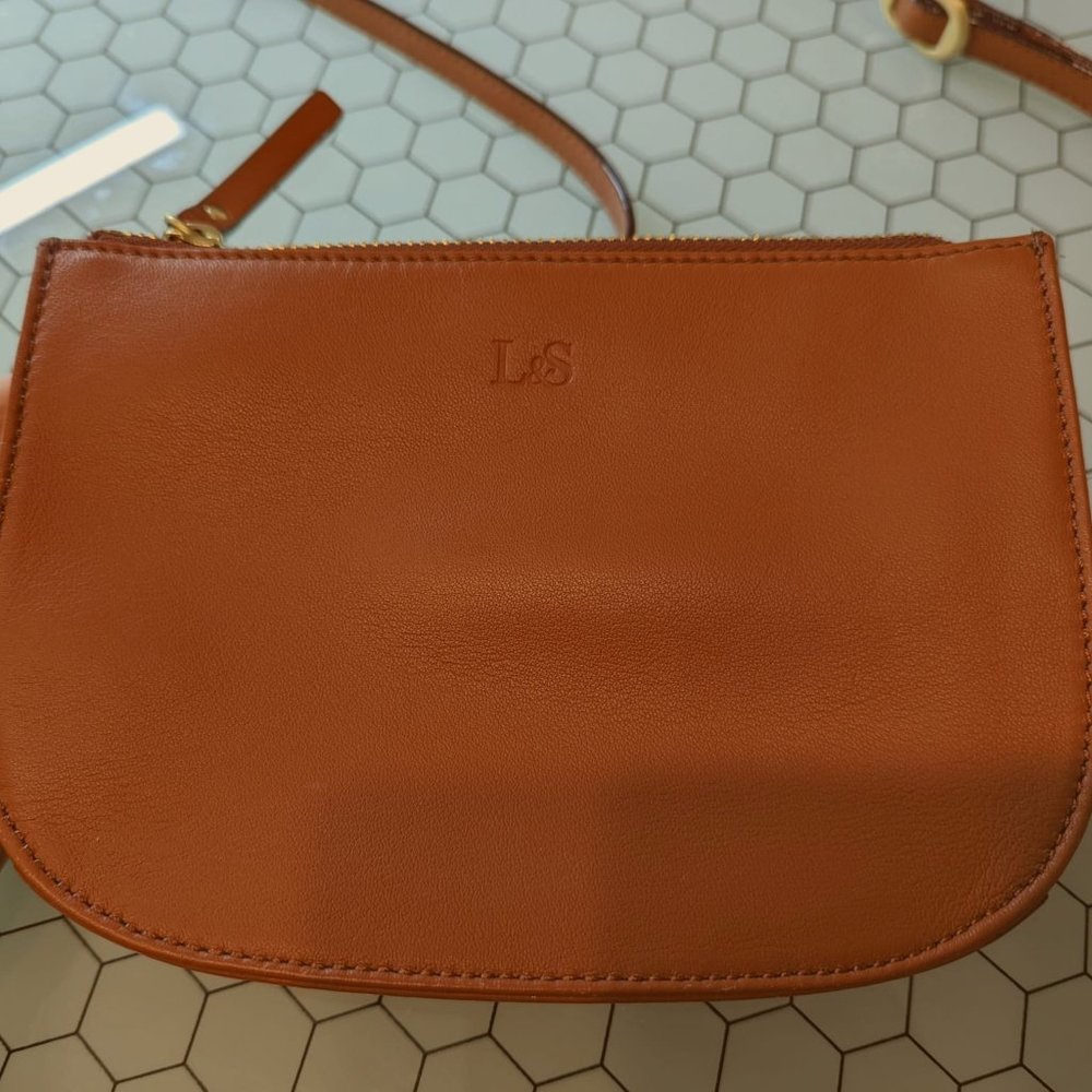 Lo & Sons - The Waverly - Sienna Exterior / Gold Hardware / Camel Interior